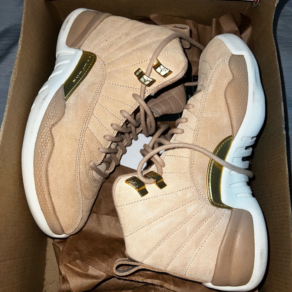 Women’s Air Jordan 12 Retro ((PLUS free shoes come along!))